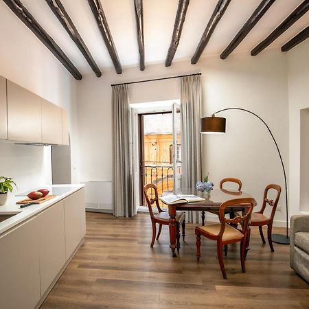 Boutique Hotel Campo De' Fiori Рим Екстер'єр фото