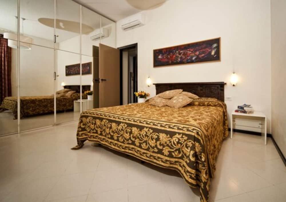 Boutique Hotel Campo De' Fiori Рим Екстер'єр фото
