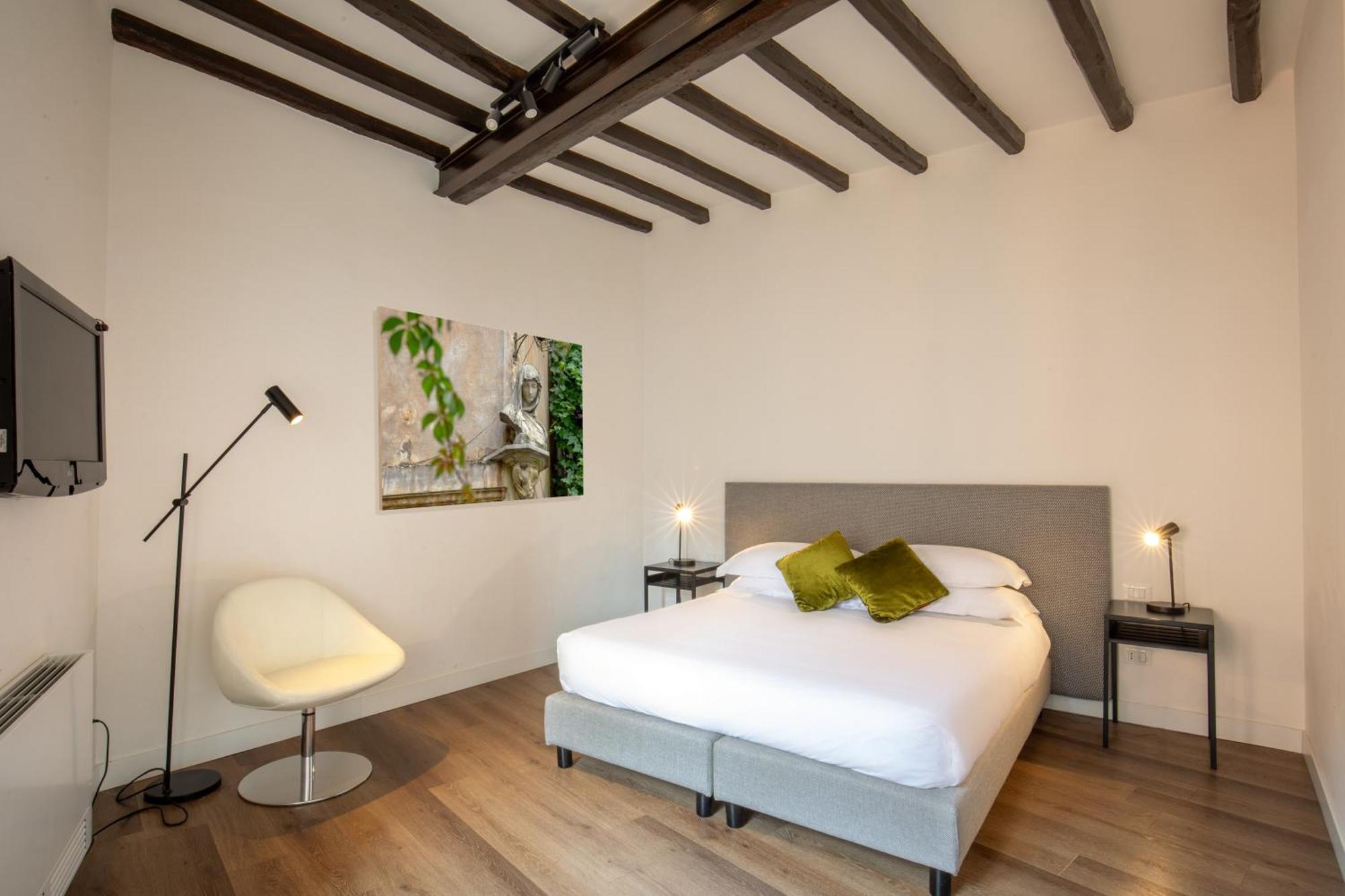 Boutique Hotel Campo De' Fiori Рим Екстер'єр фото