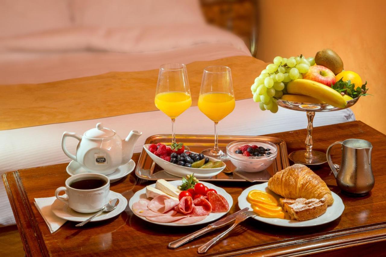 Boutique Hotel Campo De' Fiori Рим Екстер'єр фото