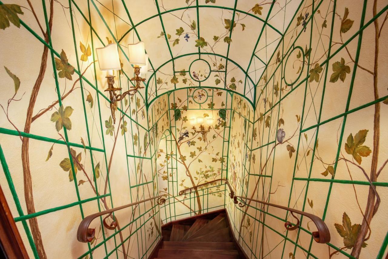 Boutique Hotel Campo De' Fiori Рим Екстер'єр фото