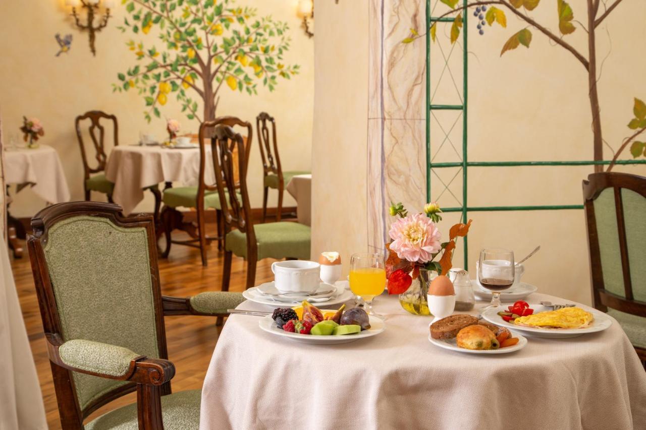 Boutique Hotel Campo De' Fiori Рим Екстер'єр фото